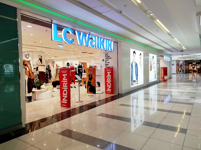 LC Waikiki in Antalya: Addresses + My Shopping Experience